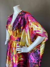 Load image into Gallery viewer, O'pell Pink Firecracker Satin Cocktail Long Torso Caftan