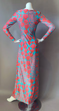 Load image into Gallery viewer, Stunning Robert David Morton Coral Shell Cocktail Gown