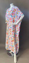 Load image into Gallery viewer, O'pell Poolside Chic short torso Caftan