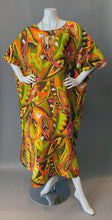 Load image into Gallery viewer, O&#39;pell Stunning Mod Print Tunic Caftan
