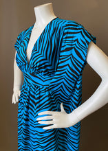 Load image into Gallery viewer, O'pell Blue Tiger Print Petite Caftan