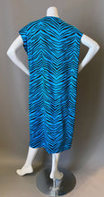 Load image into Gallery viewer, O'pell Blue Tiger Print Petite Caftan