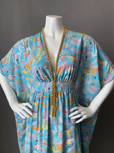Load image into Gallery viewer, O'pell Poolside Chic Short Torso Caftan