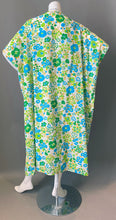 Load image into Gallery viewer, O'pell Mod Print Short Torso Caftan