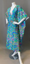 Load image into Gallery viewer, O'pell Cotton Mod Print Long Torso Caftan
