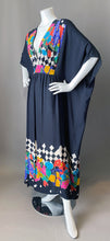 Load image into Gallery viewer, O'pell Border Print Long Torso Caftan