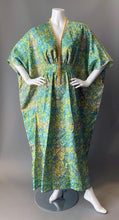 Load image into Gallery viewer, O'pell Chic Mod Printed Acetate Long Torso Caftan and Matching Mask