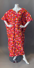 Load image into Gallery viewer, O'pell Mod Alphabet Floral Print Tunic Caftan