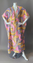 Load image into Gallery viewer, O'pell Mod Swirl Print Long Torso Caftan with Matching Mask