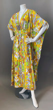 Load image into Gallery viewer, O'pell Happy Sunny Day Mod Print Cotton Caftan