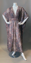 Load image into Gallery viewer, O'pell Sheer Paisley Long Torso Caftan
