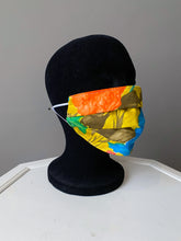 Load image into Gallery viewer, O'pell Mod Floral Cotton Short Torso Petite Caftan and Matching Mask