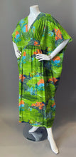 Load image into Gallery viewer, O'pell Japanese Garden Cotton Short Torso Caftan