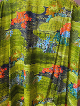 Load image into Gallery viewer, O'pell Japanese Garden Cotton Short Torso Caftan