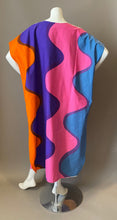 Load image into Gallery viewer, O'pell Mod 1961 Marimekko Tunic Caftan