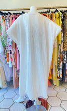 Load image into Gallery viewer, White Cotton Gauze and Lurex O’pell Caftan