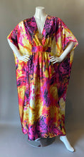 Load image into Gallery viewer, O&#39;pell Pink Firecracker Satin Cocktail Long Torso Caftan
