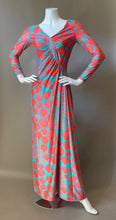 Load image into Gallery viewer, Stunning Robert David Morton Coral Shell Cocktail Gown
