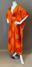 Load image into Gallery viewer, O&#39;pell Orange Oriental Print Long Torso Caftan

