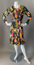 Load image into Gallery viewer, Cute Mod Floral Print Day Dress
