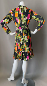Cute Mod Floral Print Day Dress