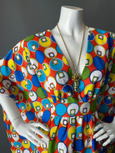 Load image into Gallery viewer, O&#39;pell Op Art Mod Print Long Torso Caftan and Matching Mask
