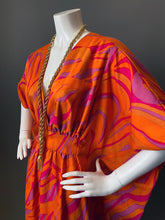Load image into Gallery viewer, O&#39;pell Mod Orange Op Art Print Long Torso Caftan with Matching Mask
