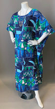 Load image into Gallery viewer, O&#39;pell Hawaiian Tiki Mod Aqua Print Tunic Caftan
